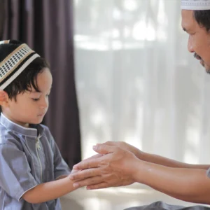 5 Doa yang Bisa Dibaca Orang Tua Saat Anak Menghadapi Ujian